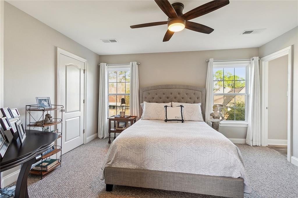 23 FAIRWAY VIEW Court