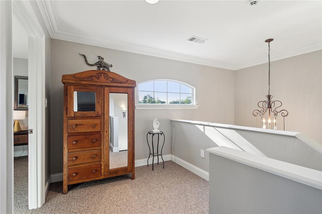 23 FAIRWAY VIEW Court