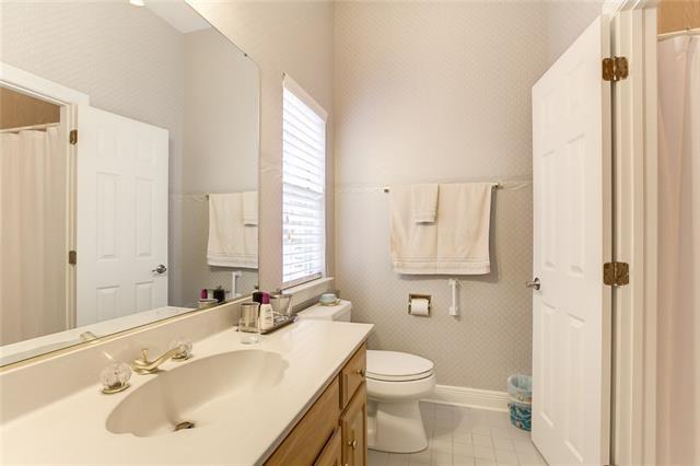 120 FONTAINBLEAU Drive