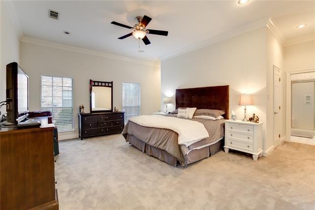 120 FONTAINBLEAU Drive