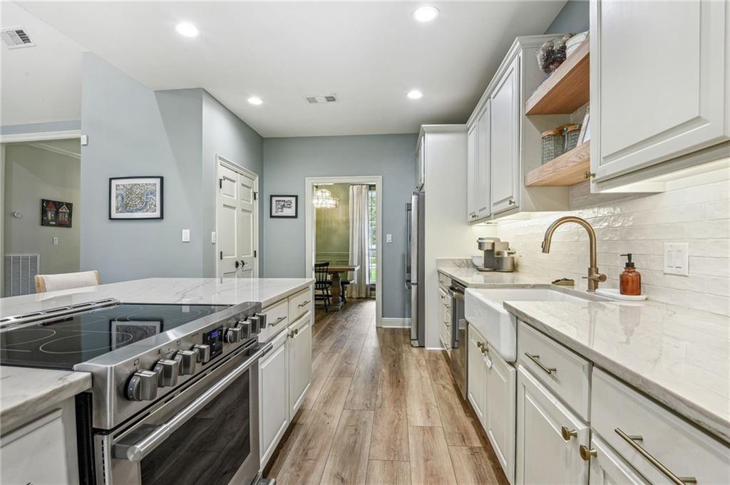 6043 CHATEAU LOIRE Court