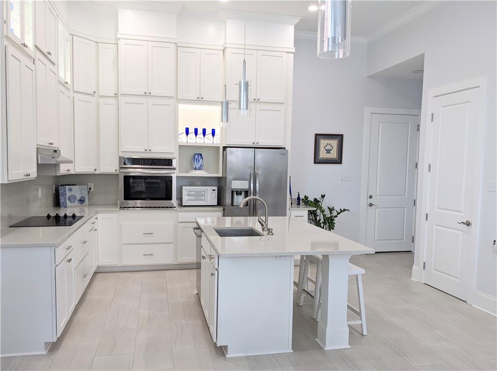 450 CARROLLTON Avenue