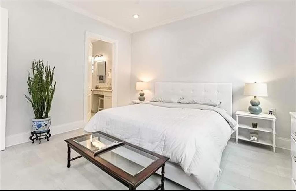 450 CARROLLTON Avenue