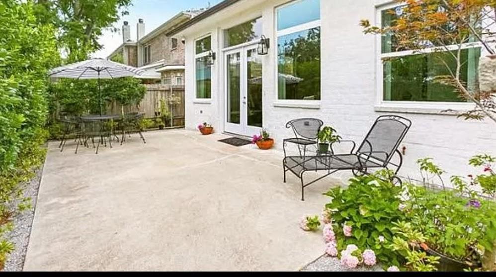 450 CARROLLTON Avenue