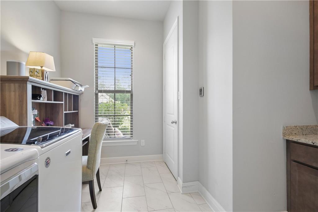 752 PERRILLOUX Trace