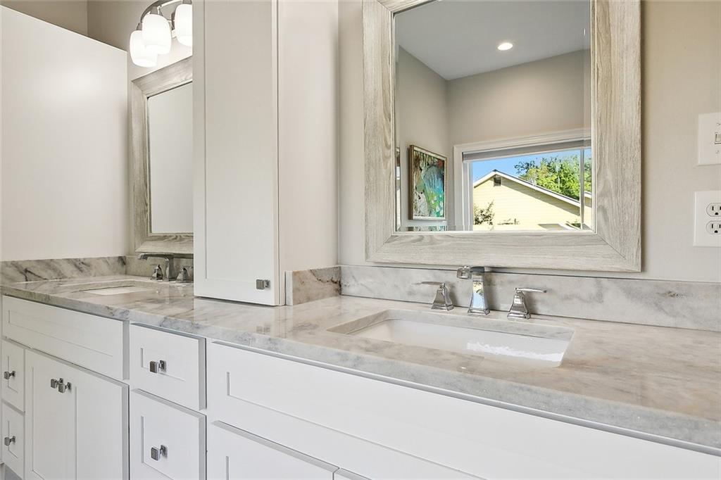 2332 LIVINGSTON Street