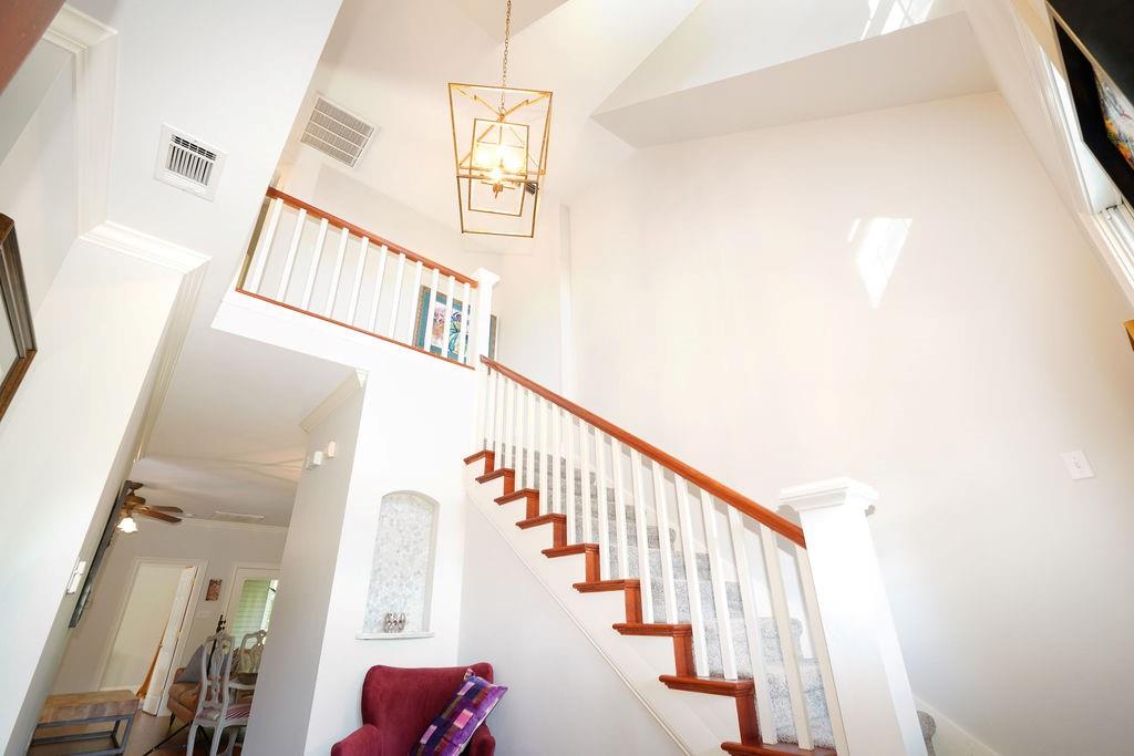 2332 LIVINGSTON Street