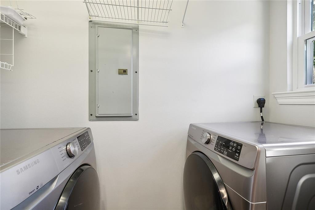 2332 LIVINGSTON Street