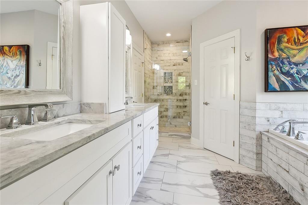 2332 LIVINGSTON Street