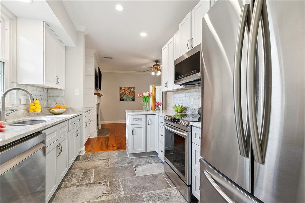 2332 LIVINGSTON Street