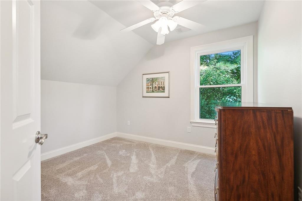 2332 LIVINGSTON Street