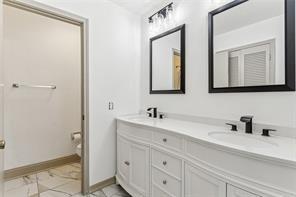 32 S COURT VILLA Court 32