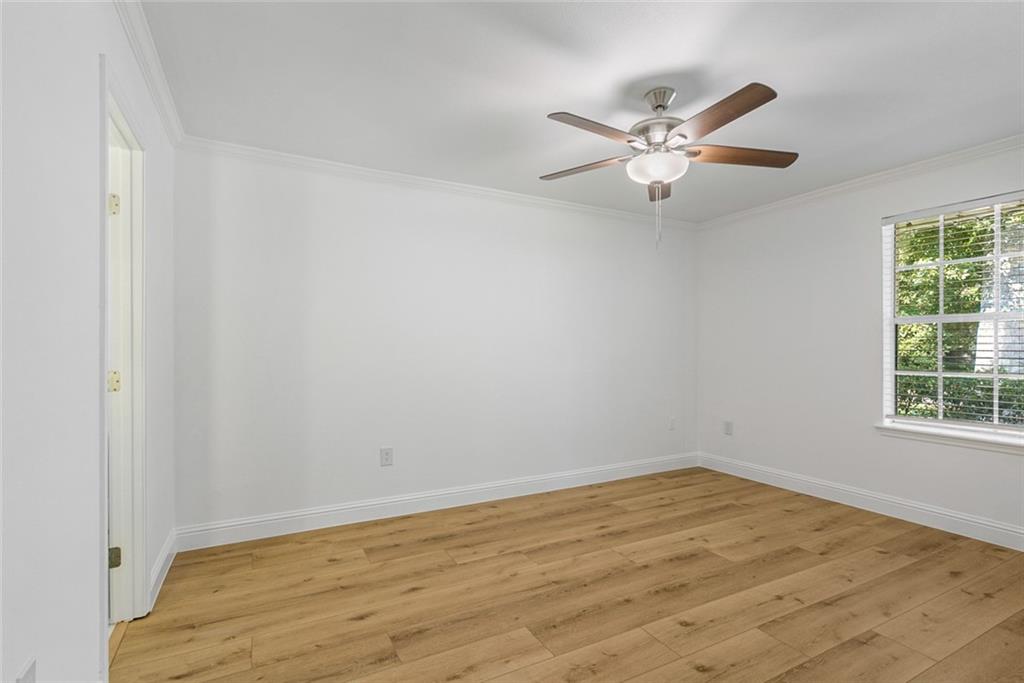 141 LIVE OAK Street