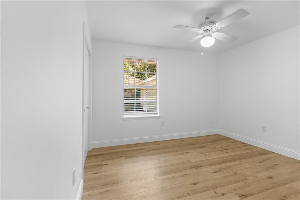 141 LIVE OAK Street