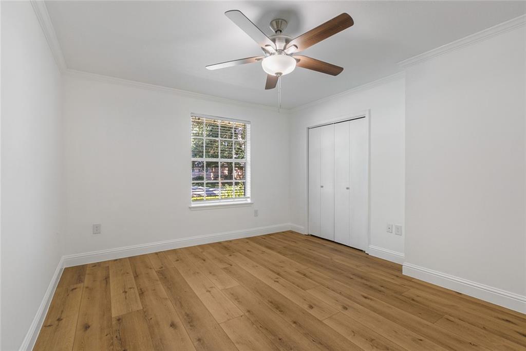 141 LIVE OAK Street