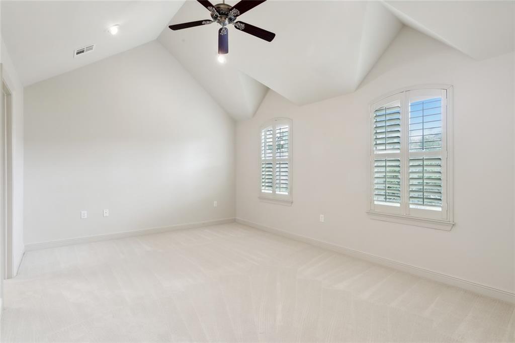 815 AUTUMN Place