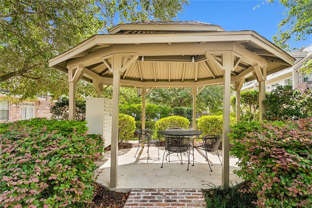 815 AUTUMN Place