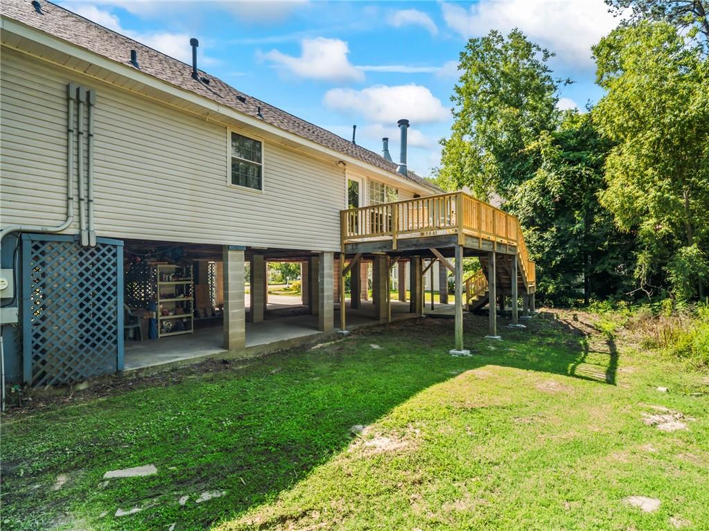 721 WOODRIDGE Boulevard