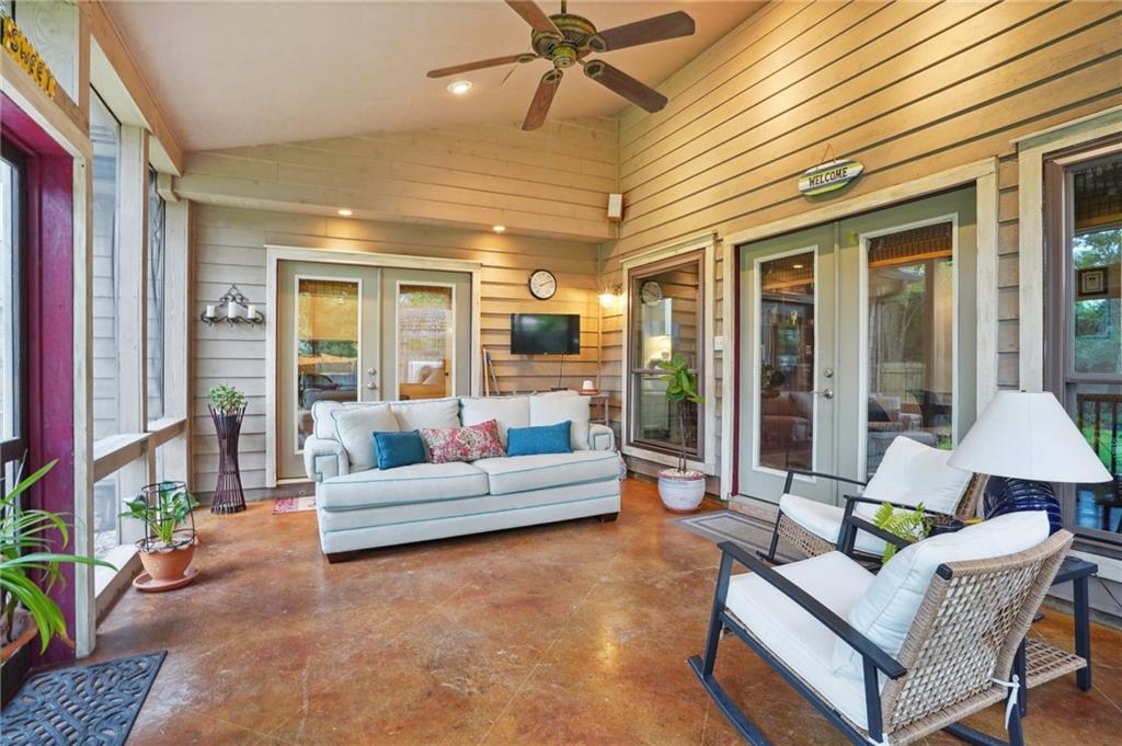 151 LIVE OAK Street