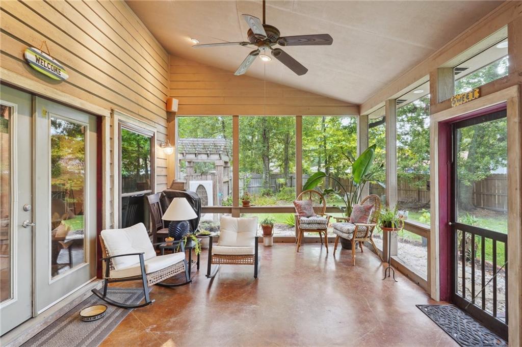 151 LIVE OAK Street