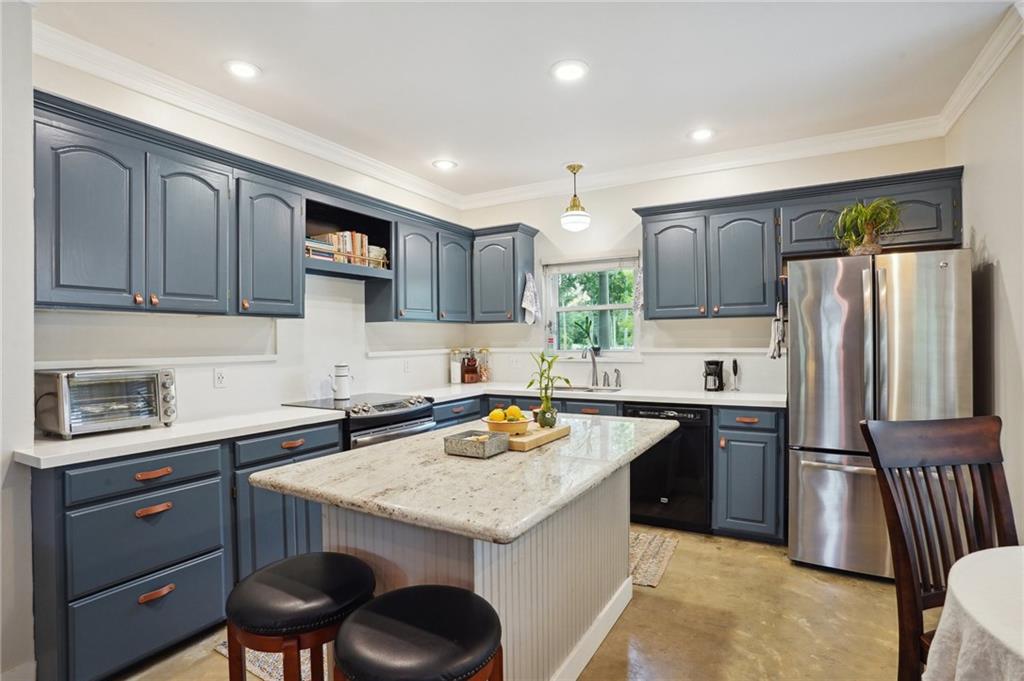 151 LIVE OAK Street