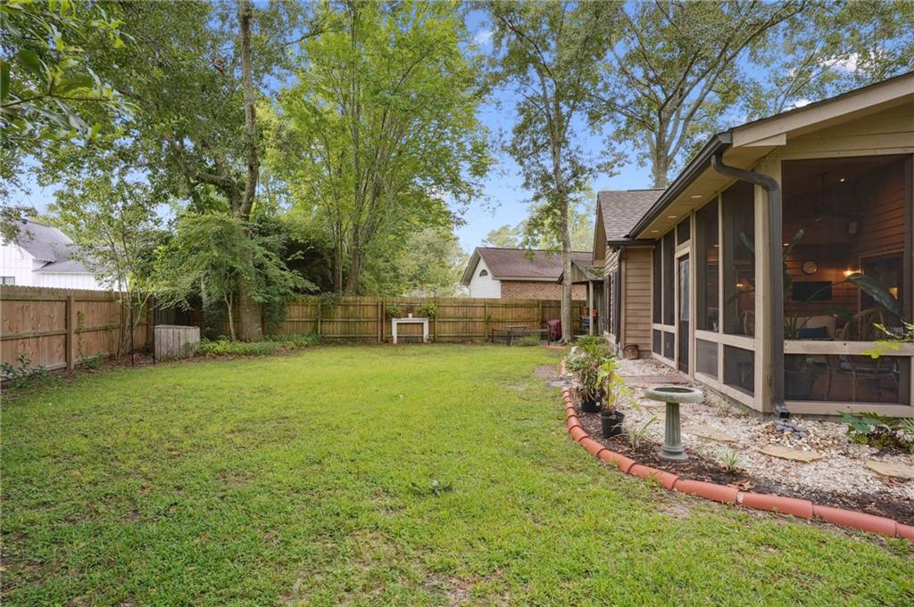 151 LIVE OAK Street