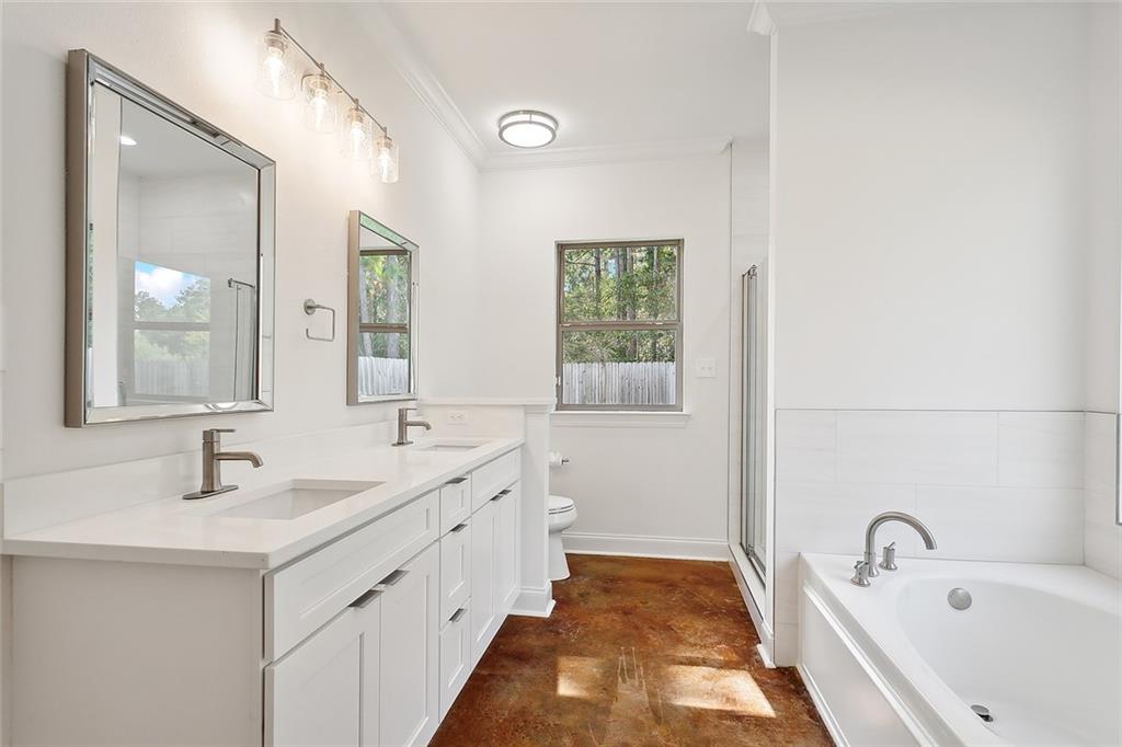205 TREETOP Court