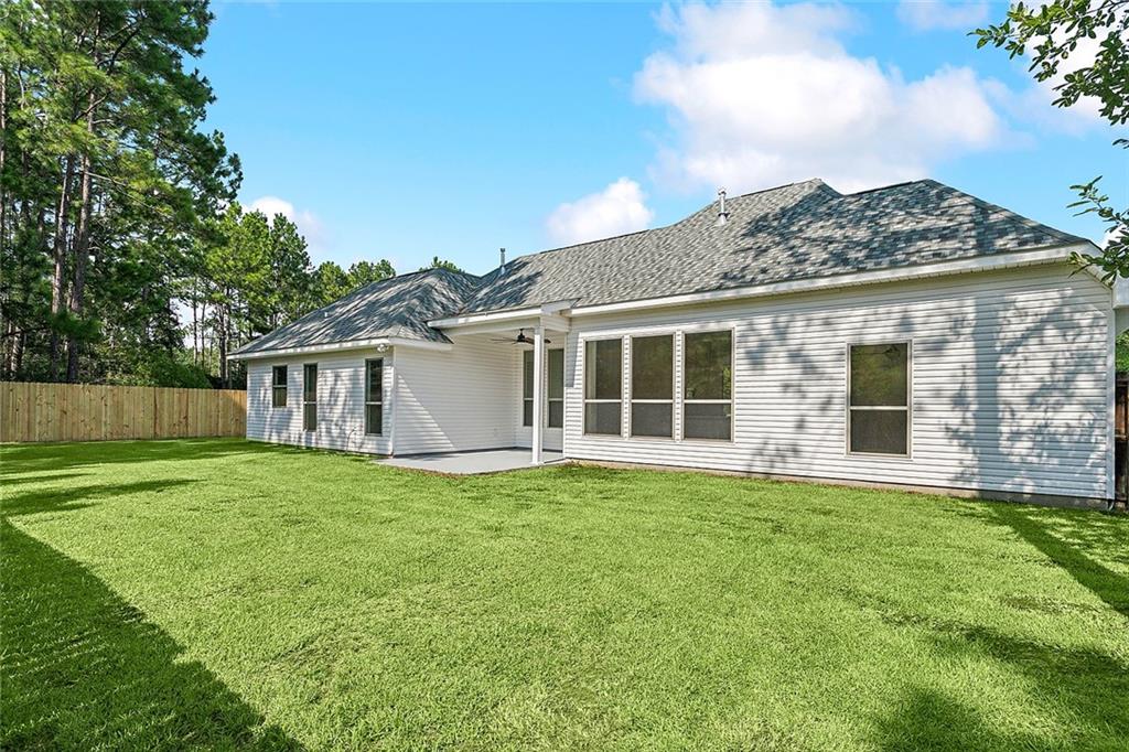 205 TREETOP Court