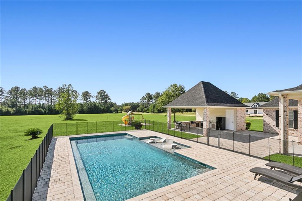 75024 EMERYWOOD Drive