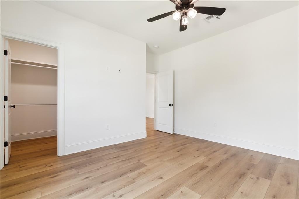 1005 RIDGEWOOD Drive