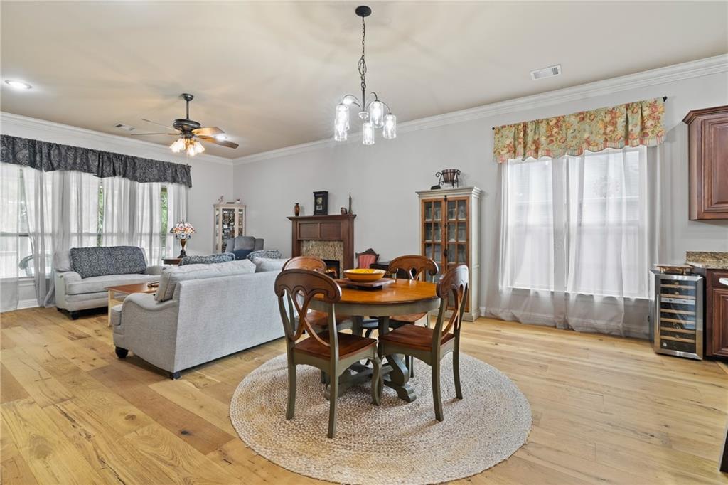 20243 KINGLAND Drive