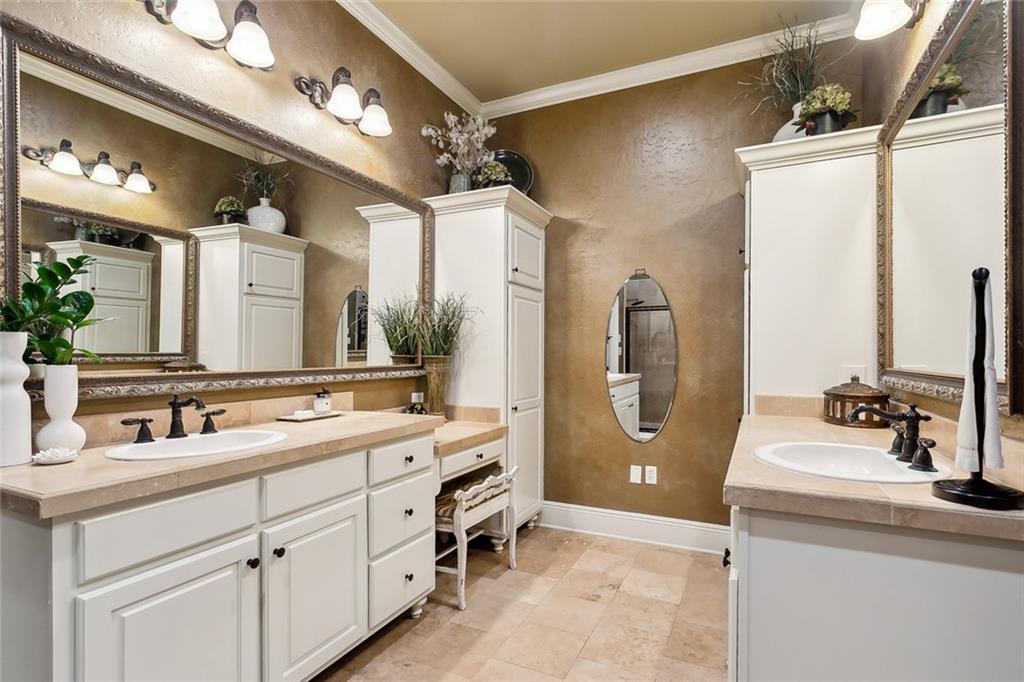 508 UPTON GREY Court