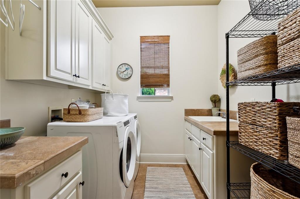 508 UPTON GREY Court