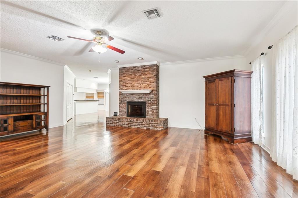 4651 LENNOX Drive