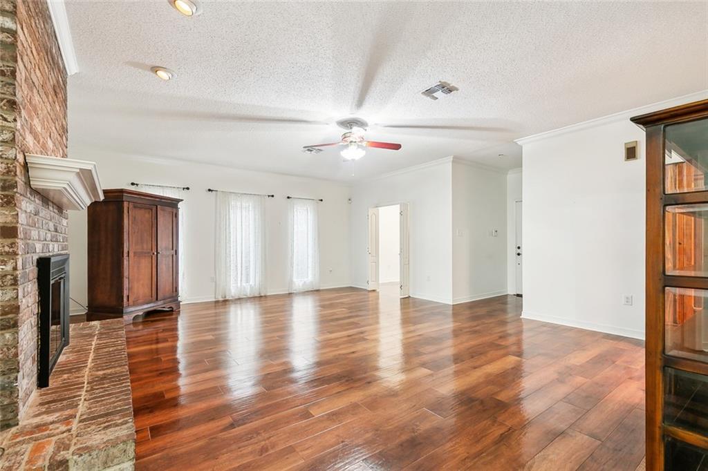 4651 LENNOX Drive