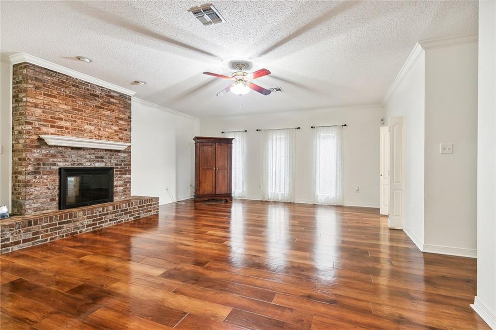 4651 LENNOX Drive