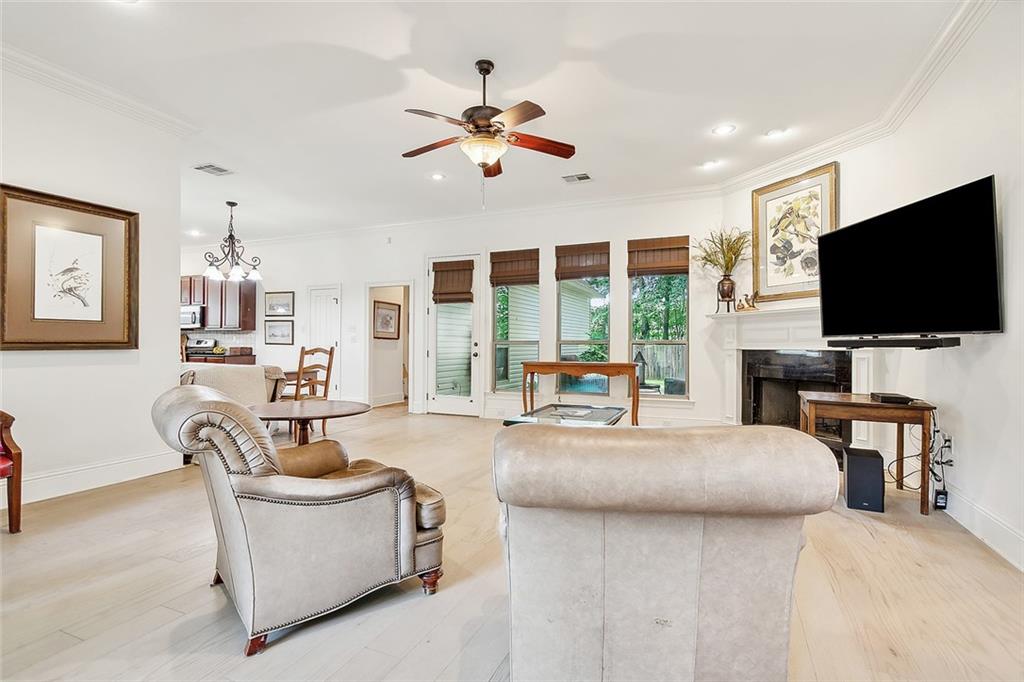 213 MALLARD GLEN Drive