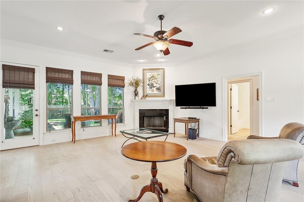 213 MALLARD GLEN Drive