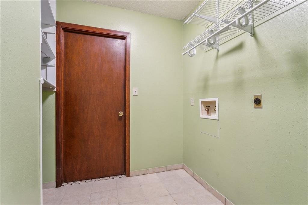 505 LAUREL OAK Drive