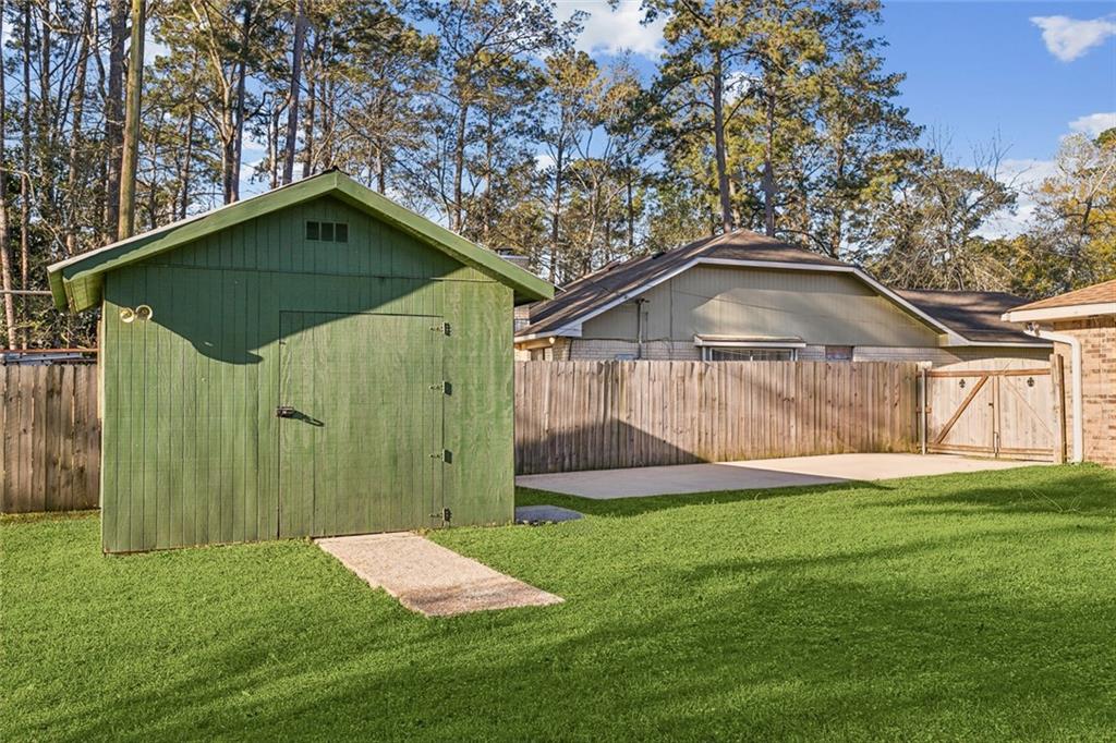 505 LAUREL OAK Drive