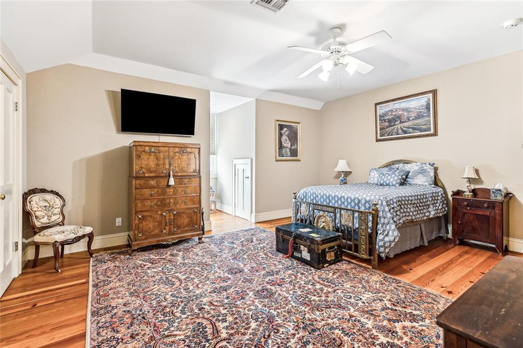 189 E HIGHWAY 22 Highway