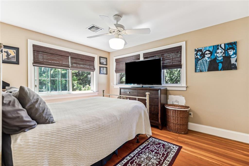 189 E HIGHWAY 22 Highway