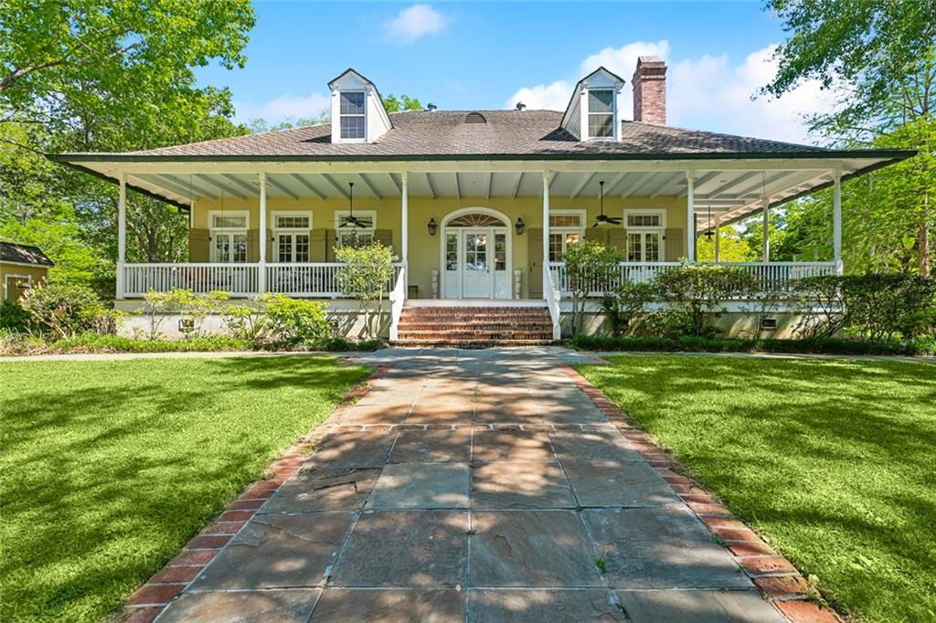 189 E HIGHWAY 22 Highway