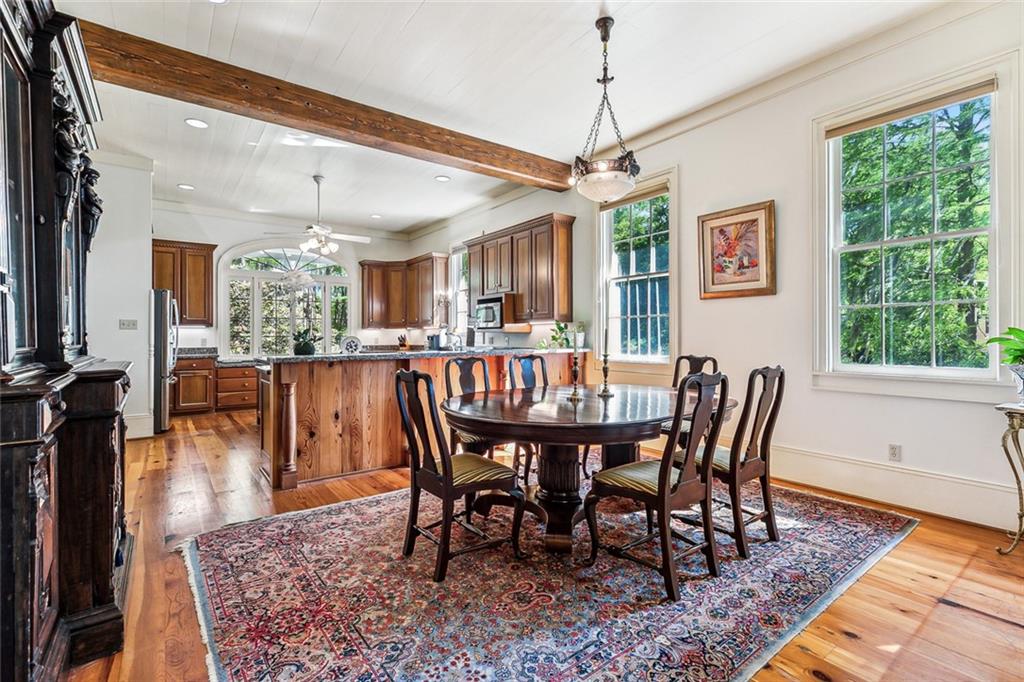 189 E HIGHWAY 22 Highway