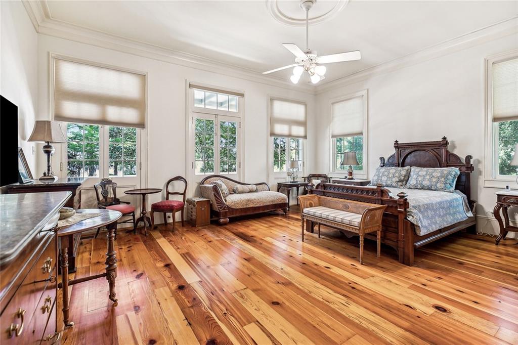 189 E HIGHWAY 22 Highway