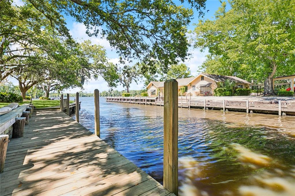 189 E HIGHWAY 22 Highway