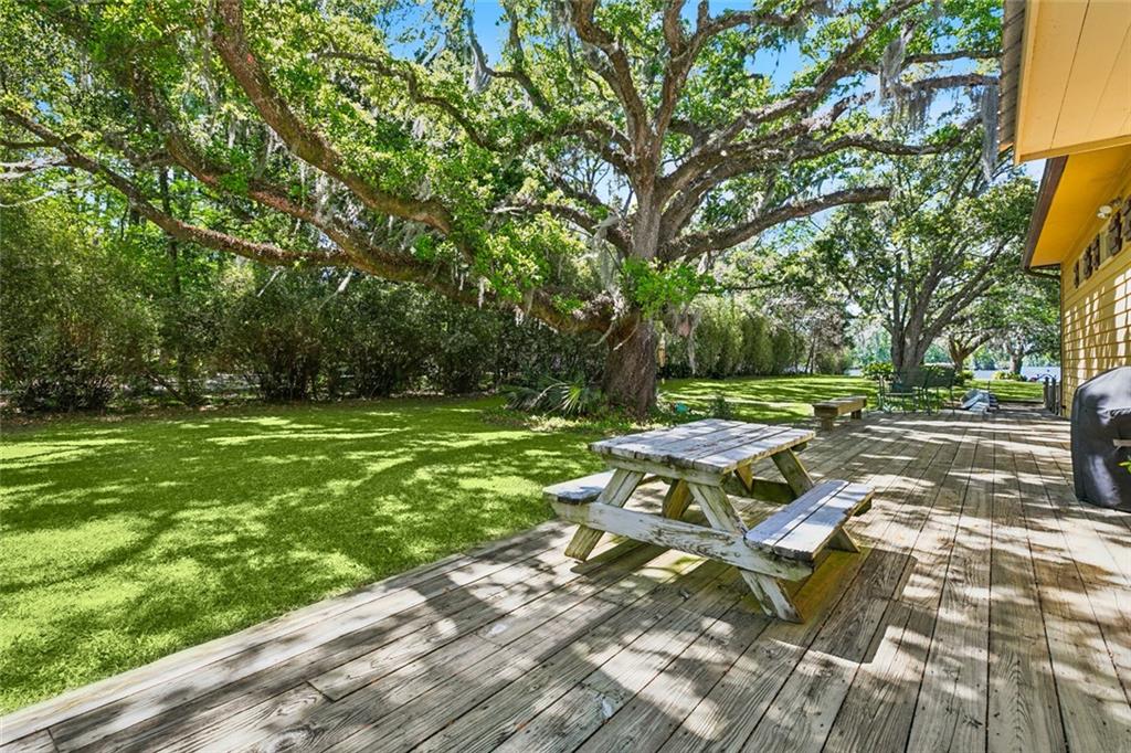 189 E HIGHWAY 22 Highway