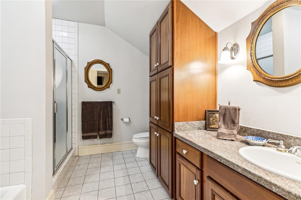 189 E HIGHWAY 22 Highway