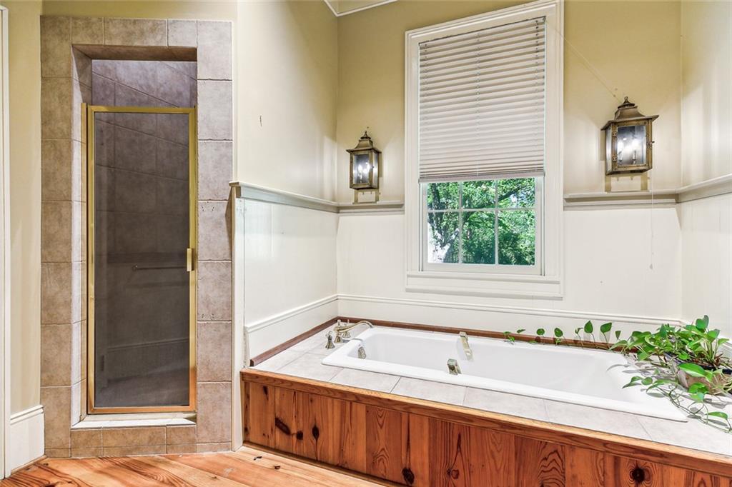 189 E HIGHWAY 22 Highway