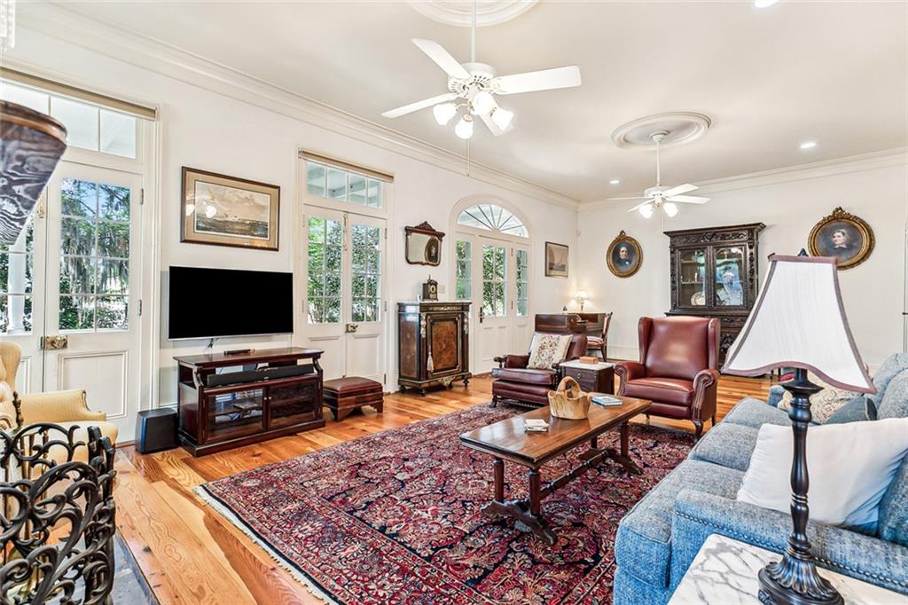 189 E HIGHWAY 22 Highway